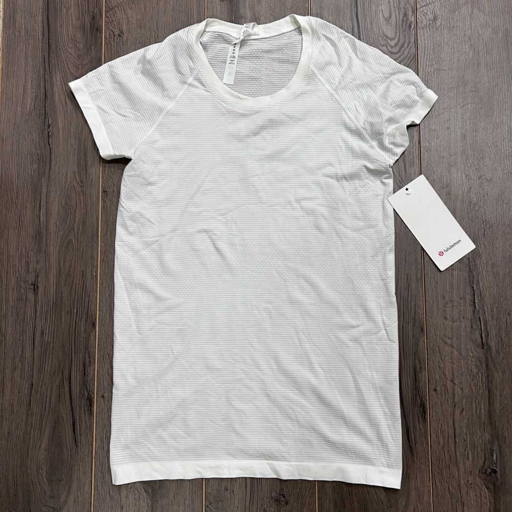 New lululemon Swiftly Tech Short Sleeve 2.0